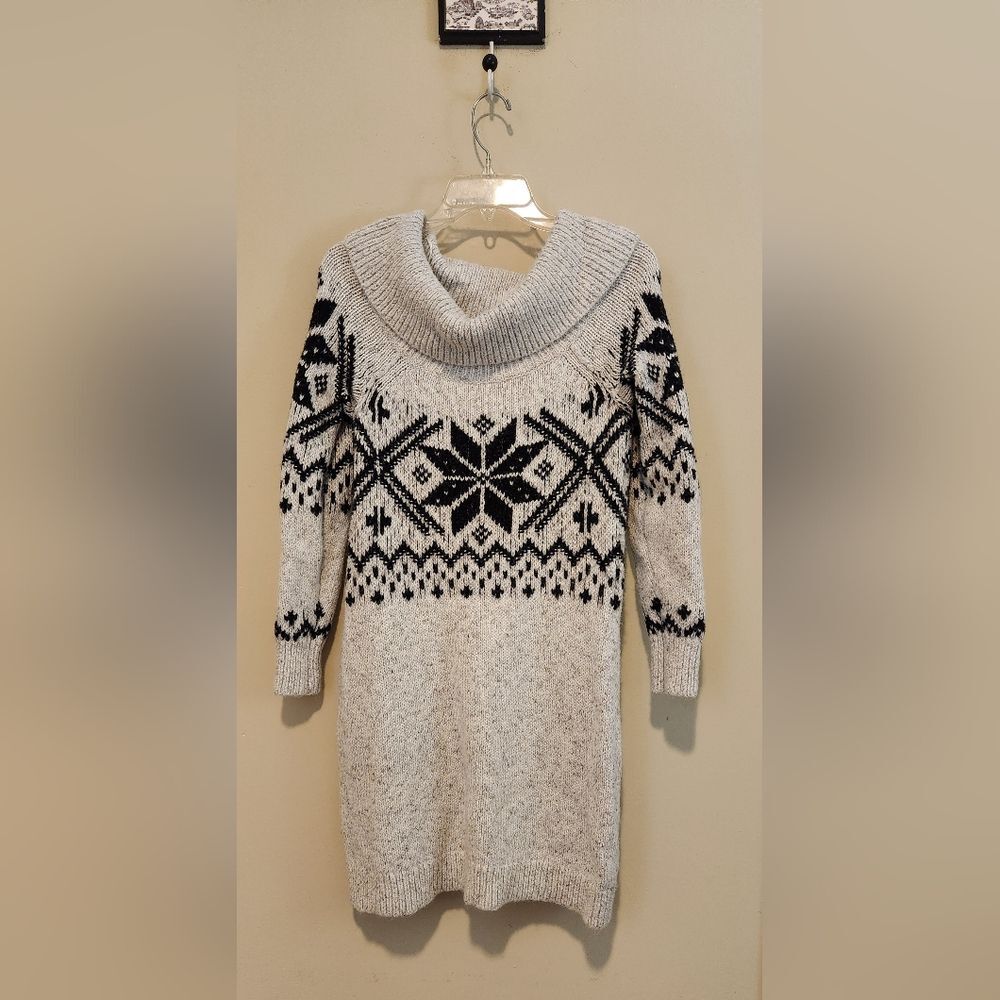 Like New Abercrombie & Fitch Cowl Neck Sweater Dress Size M